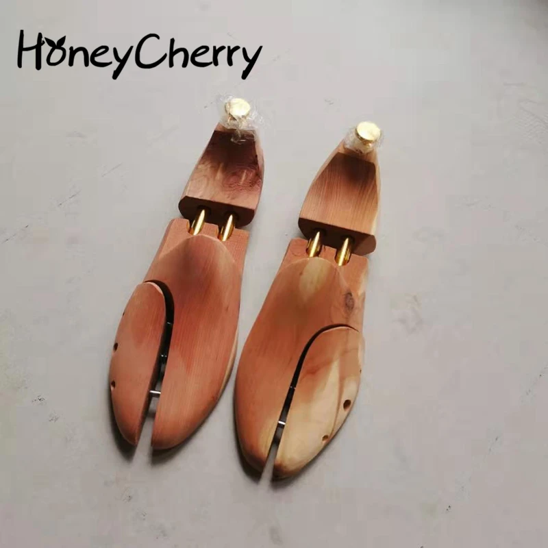 Shoe Tree Cedar - 杉材靴ブレース無垢材調節可能な革靴ケア、しわ防止、変形防止シューツリー